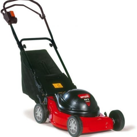 Elektricna kosilka 46 E MTD ( snaga 1600W , dolzina na noz 46cm , pogodna za kosene povrsina Do 600m2 , metalno kukjiste , 2godini Garancija , Made in Germany)